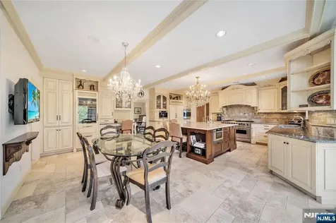 837 Apple Ridge Road Franklin Lakes NJ 07417