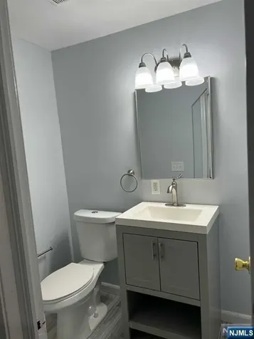 215 Elm Avenue Teaneck NJ 07666