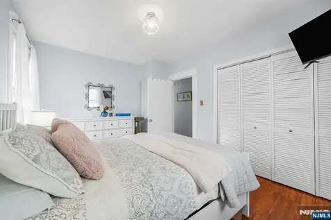 128 Rollinson Street West Orange NJ 07052