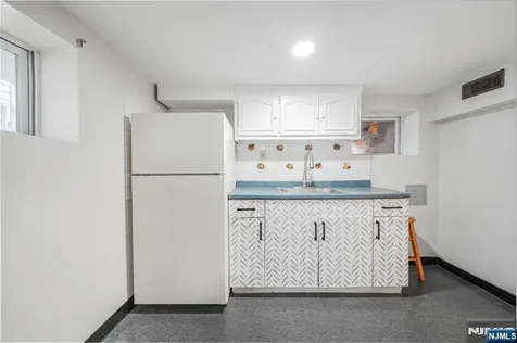 128 Rollinson Street West Orange NJ 07052