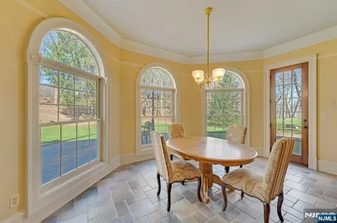 213 Stokes Farm Road Franklin Lakes NJ 07417
