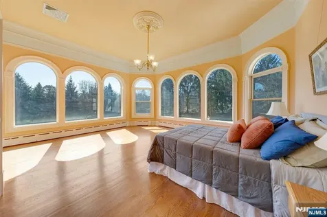 213 Stokes Farm Road Franklin Lakes NJ 07417