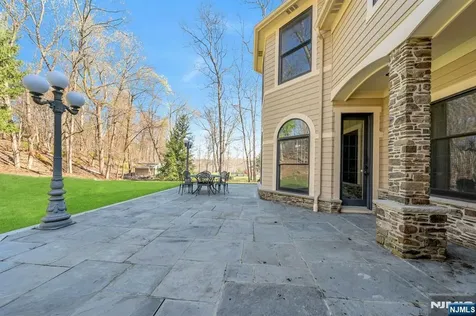 213 Stokes Farm Road Franklin Lakes NJ 07417