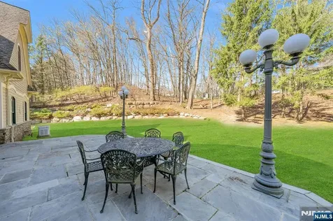 213 Stokes Farm Road Franklin Lakes NJ 07417