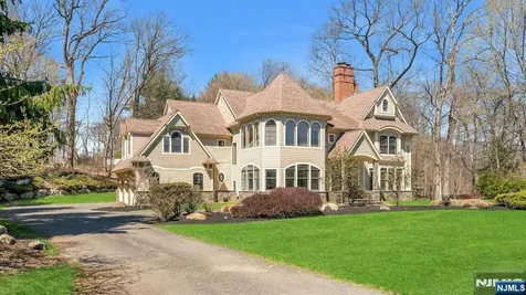 213 Stokes Farm Road Franklin Lakes NJ 07417