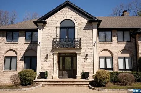 250 Truman Drive Cresskill NJ 07626