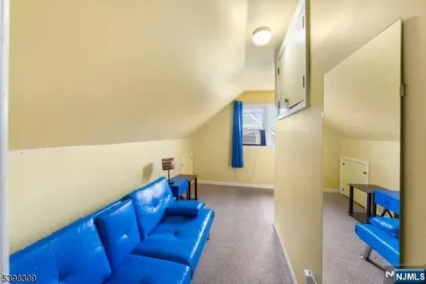 26 Edward Court Clifton NJ 07011