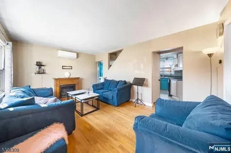 26 Edward Court Clifton NJ 07011