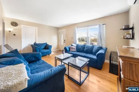 26 Edward Court Clifton NJ 07011