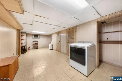 26 Edward Court Clifton NJ 07011