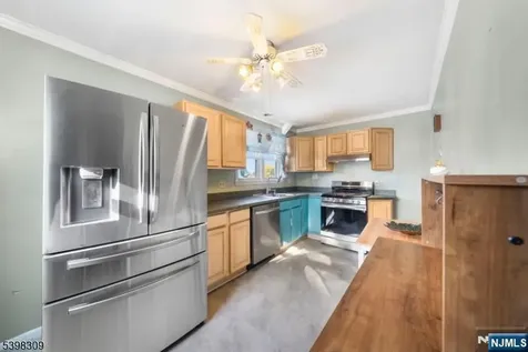 26 Edward Court Clifton NJ 07011