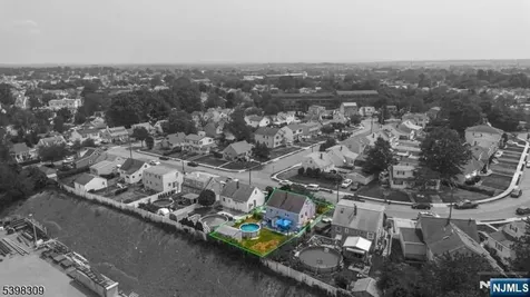 26 Edward Court Clifton NJ 07011