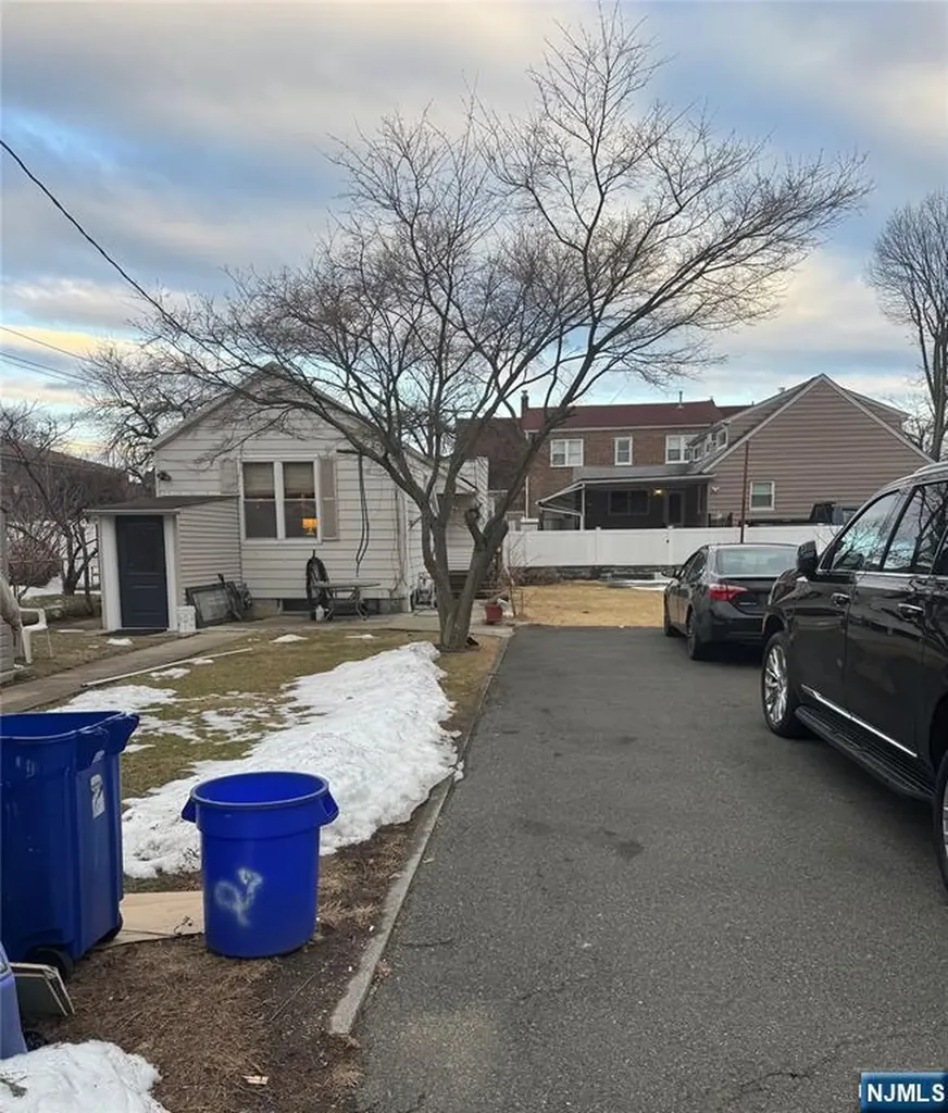 2 Harrison Street Belleville NJ 07109