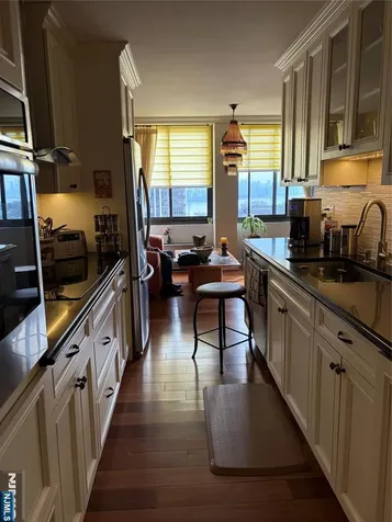 300 Winston Drive Cliffside Park NJ 07010