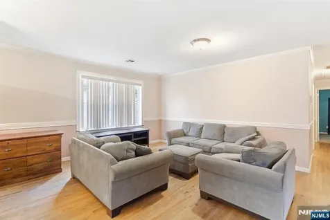96 N 5th Street Newark NJ 07107
