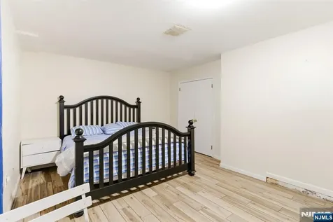 96 N 5th Street Newark NJ 07107