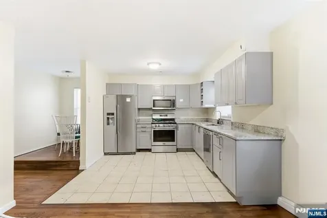 96 N 5th Street Newark NJ 07107