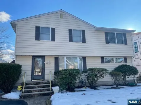 82 Azalea Street Paramus NJ 07652