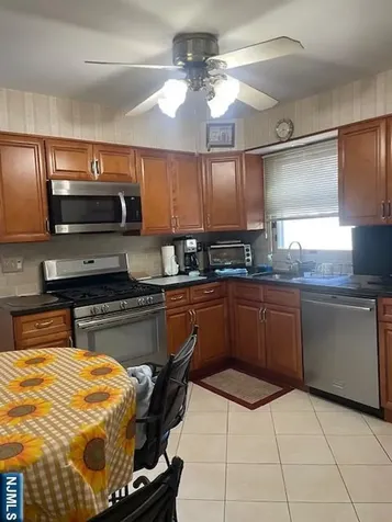 82 Azalea Street Paramus NJ 07652