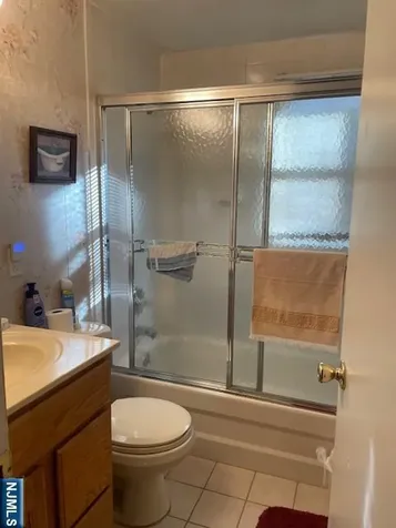 82 Azalea Street Paramus NJ 07652