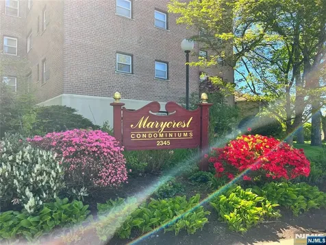 2345 Linwood Avenue Fort Lee NJ 07024