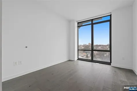 320 Adolphus Avenue Cliffside Park NJ 07010