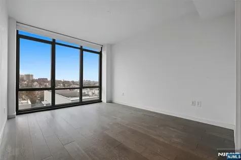 320 Adolphus Avenue Cliffside Park NJ 07010