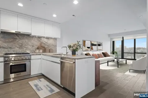 320 Adolphus Avenue Cliffside Park NJ 07010