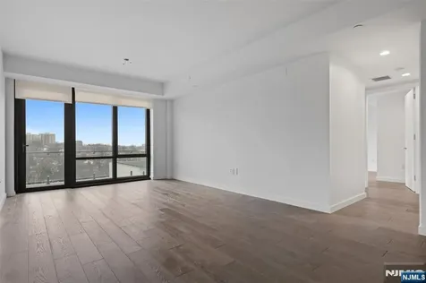 320 Adolphus Avenue Cliffside Park NJ 07010