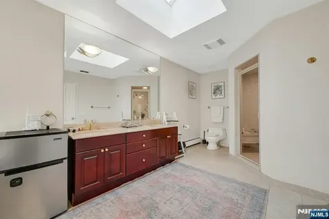 38 Geraldine Road Englewood Cliffs NJ 07632