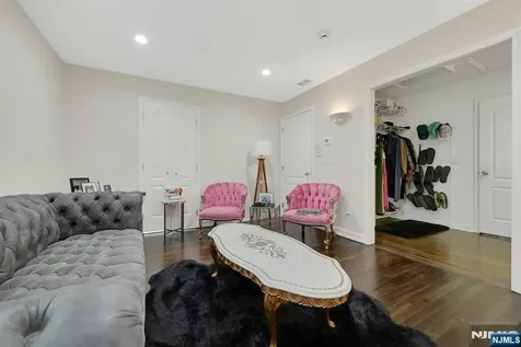 38 Geraldine Road Englewood Cliffs NJ 07632