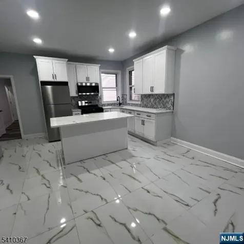 345 Summer Avenue Newark NJ 07104