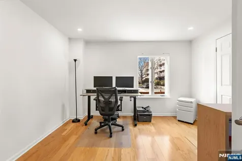 316 Nelson Court Edgewater NJ 07020