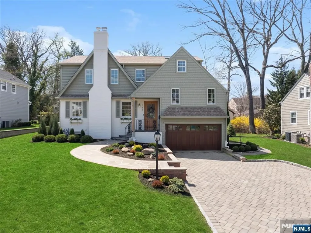 388 Beveridge Road Ridgewood NJ 07450