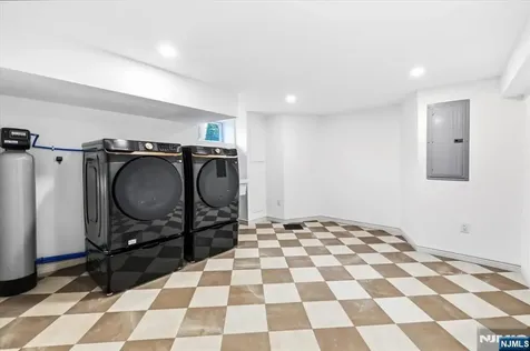 388 Beveridge Road Ridgewood NJ 07450