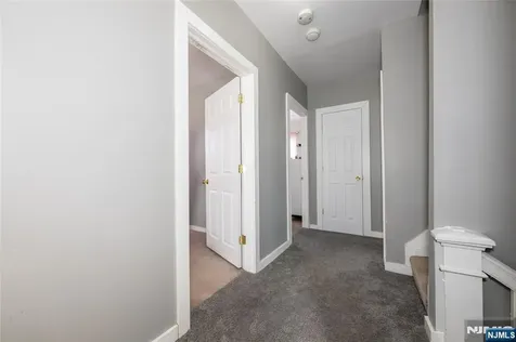 32 Newfield Street East Orange NJ 07017