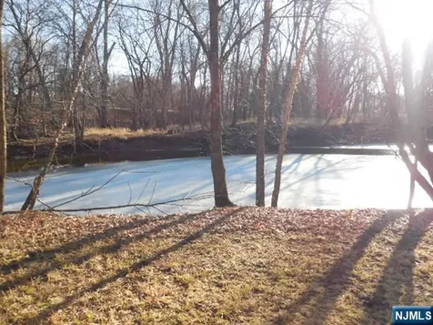 31 Brookside Wayne NJ 07470