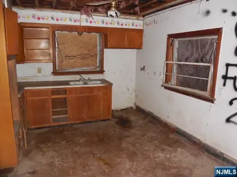 31 Brookside Wayne NJ 07470