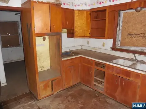 31 Brookside Wayne NJ 07470