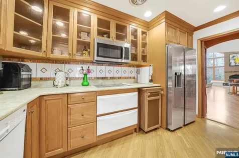 72 Stony Brook Road Montville Township NJ 07045