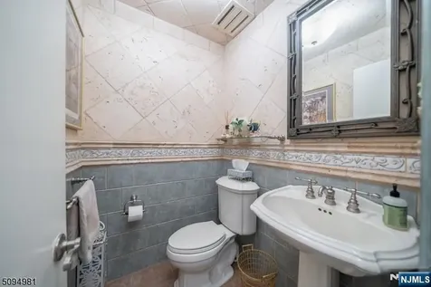 72 Stony Brook Road Montville Township NJ 07045
