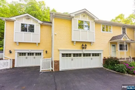 72 Stony Brook Road Montville Township NJ 07045