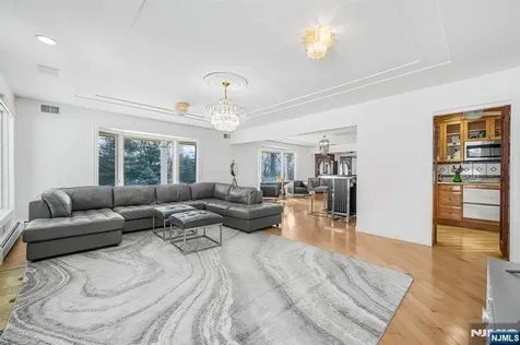 72 Stony Brook Road Montville Township NJ 07045