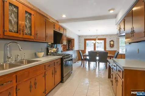 52 Deer Trail Road Hillsdale NJ 07642