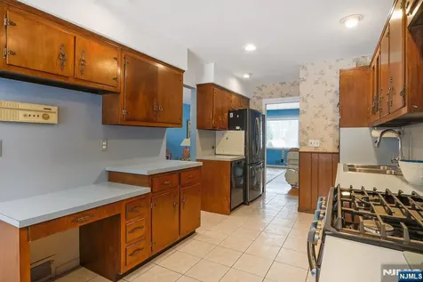 52 Deer Trail Road Hillsdale NJ 07642