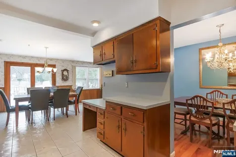 52 Deer Trail Road Hillsdale NJ 07642