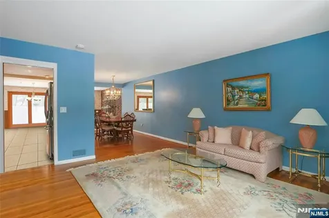 52 Deer Trail Road Hillsdale NJ 07642