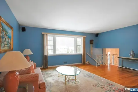 52 Deer Trail Road Hillsdale NJ 07642