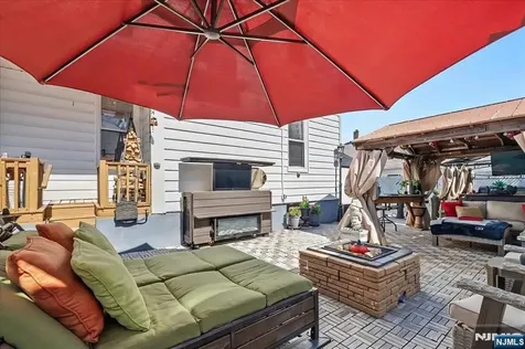 71 Monroe Street Lodi NJ 07644