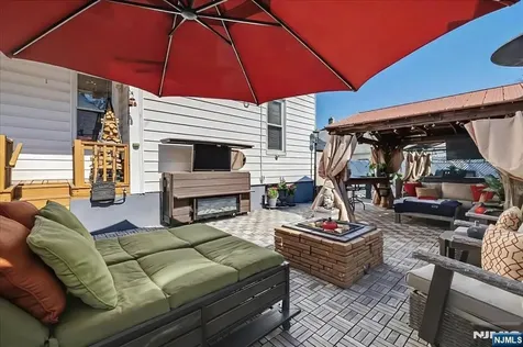 71 Monroe Street Lodi NJ 07644